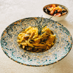 ZERDEÇAL SOSLU TAGLİATELLA