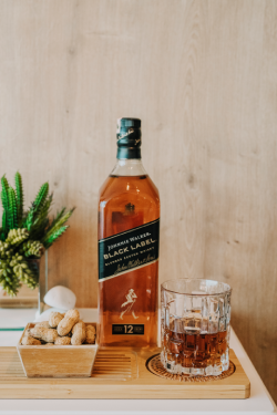 J.W BLACK LABEL 70 CL