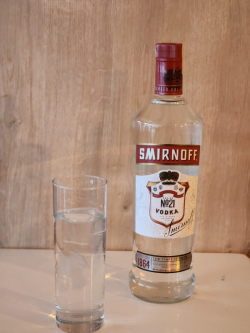 SMIRNOFF VODKA 35 CL