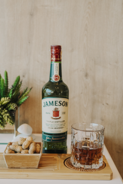 JAMESON 100CL